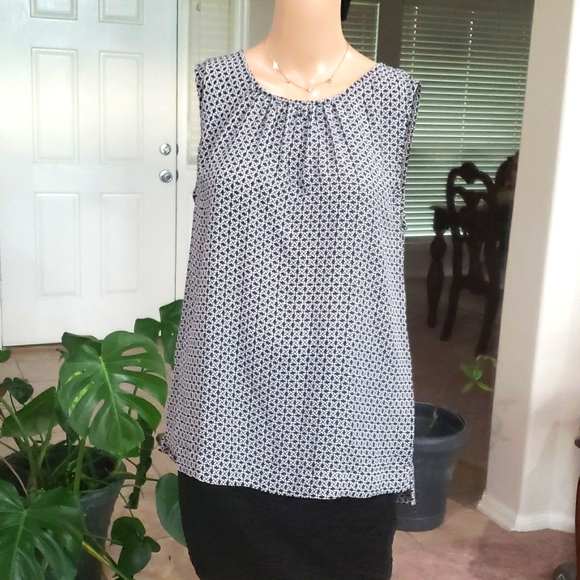 Nautica L chainlink pattern flowy sleeveless top gathered scoopneck - Picture 1 of 10